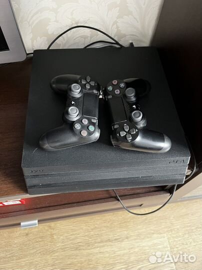 Sony playstation 4 PS4 pro 1tb 7208