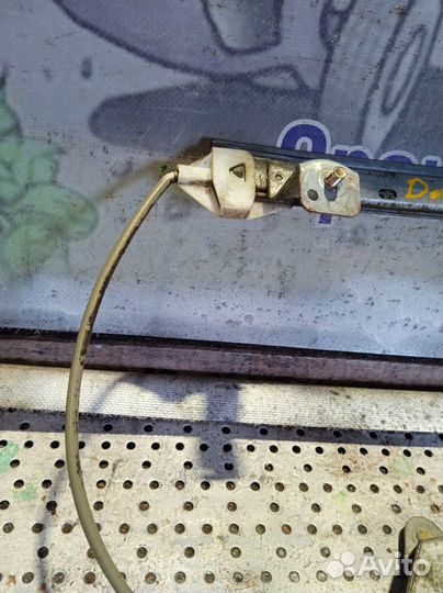 Стеклоподъемник электр. задний левый Dongfeng H30