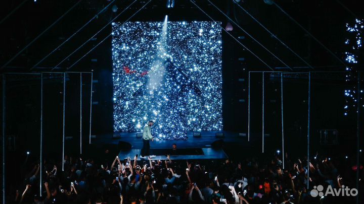 Новый год 2024 в стиле Диско 90х