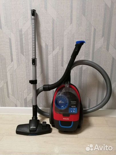Пылесос Philips FC9351 PowerPro Compact, красный