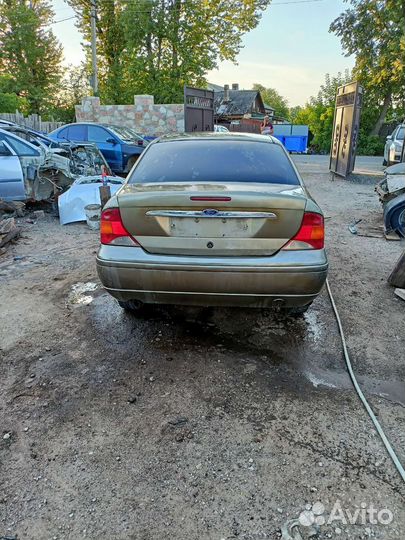 Разбор на запчасти Ford Focus 1