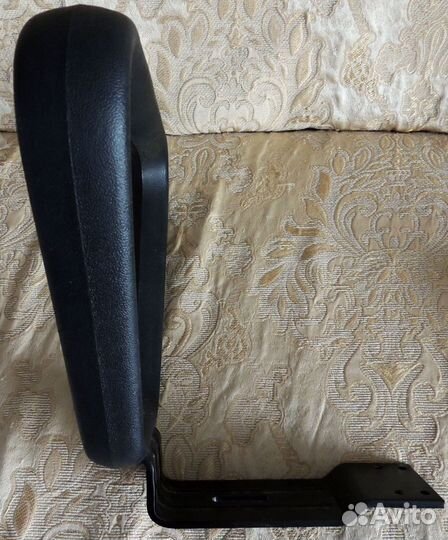 Подлокотник для кресла