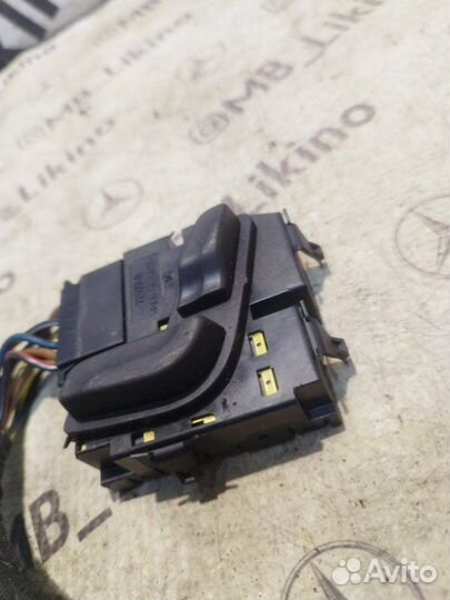 Блок управления сиденьем левый Mercedes E-Class
