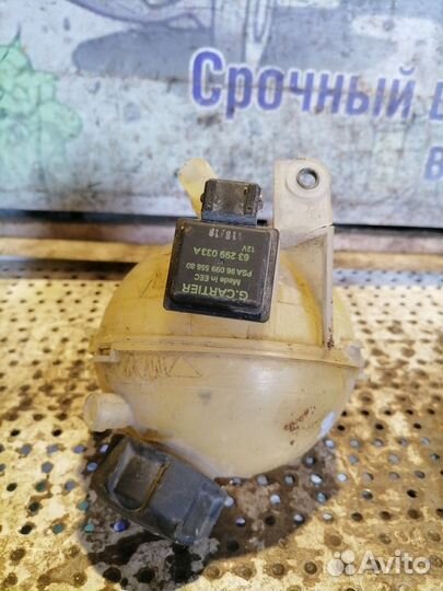 Бачок расширительный Peugeot 3008