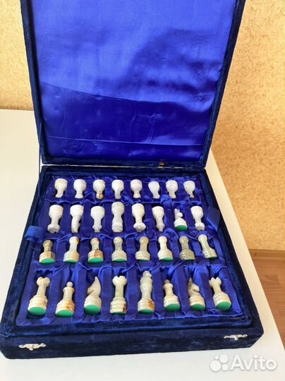 Шахматы из оникса