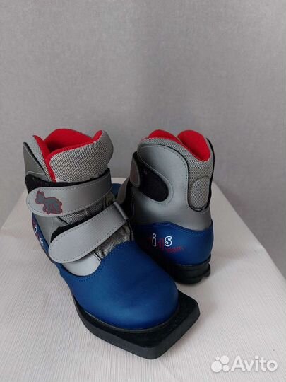 Лыжные ботинки 33р