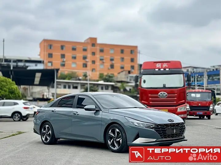 Hyundai Elantra 1.5 CVT, 2021, битый, 50 000 км