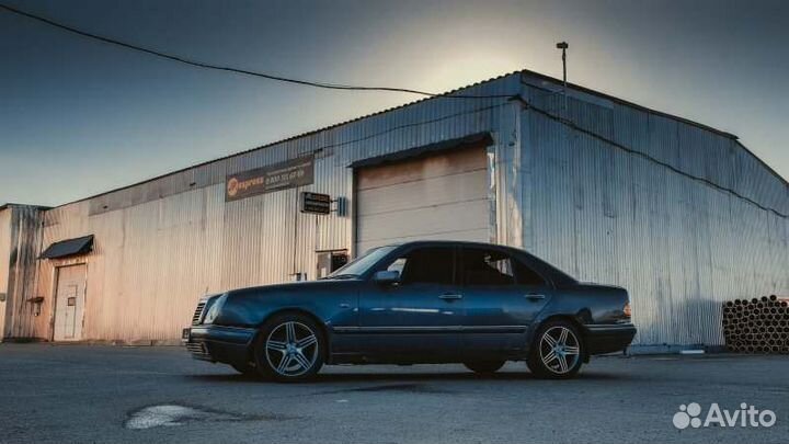 Авто в разбор Mercedes-Benz E-Class W210 M111E23