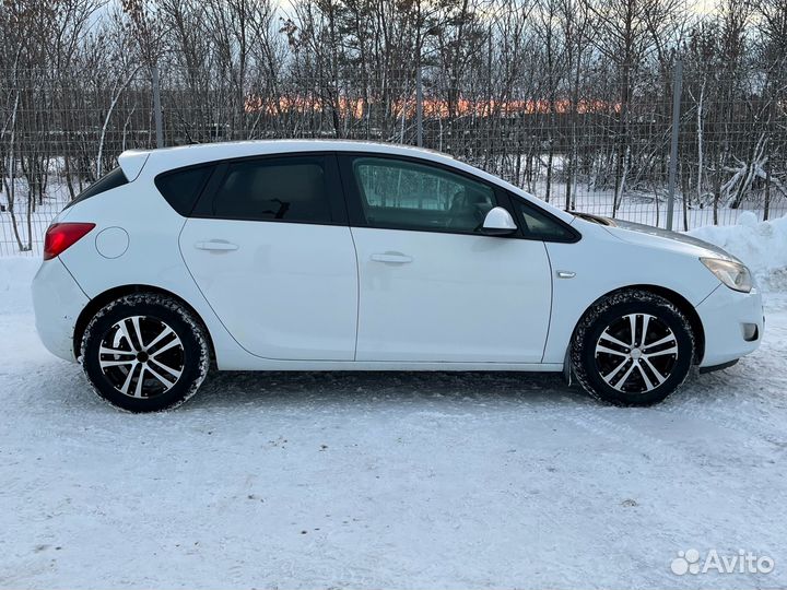 Opel Astra 1.6 МТ, 2011, 194 562 км