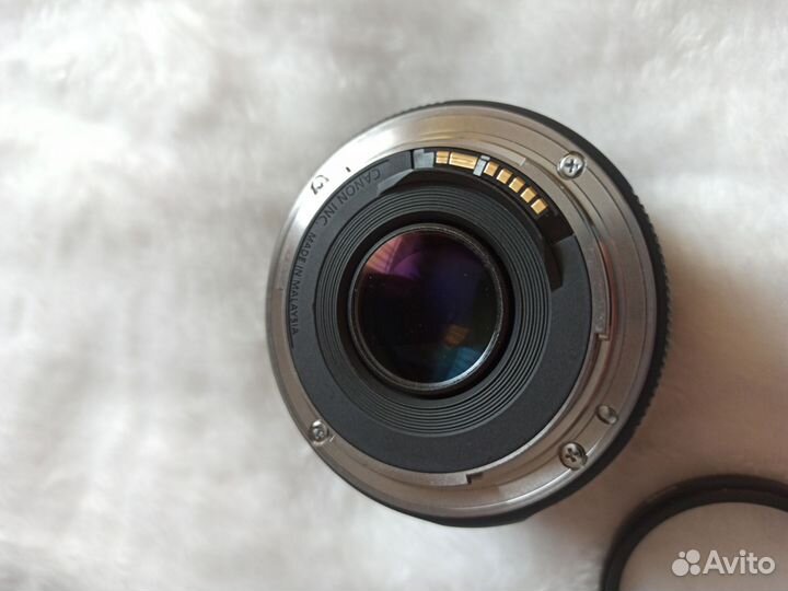 Объектив Canon EF 50mm f/1.8 STM