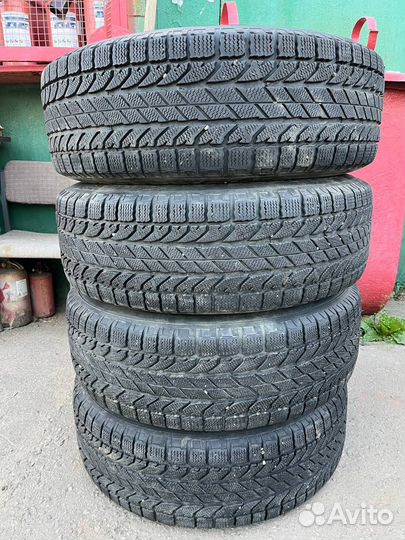 R17 Bfgoodrich Winter Slalom 235/65, PCD 5x114.3 DIA 67.1