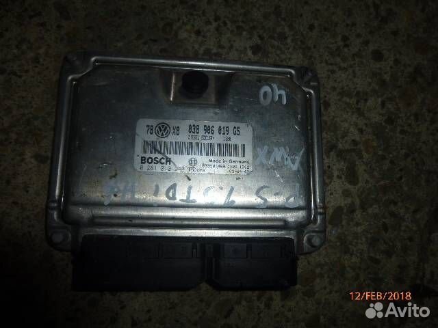 Блок управления двигателем Volkswagen Passat B5