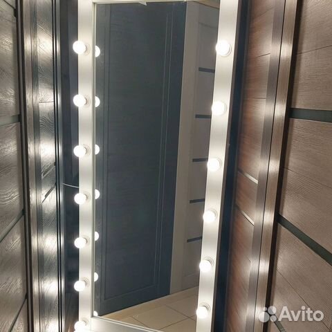 Зеркало напольное