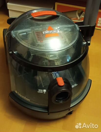 Моющий пылесос Bissell 81N7-J