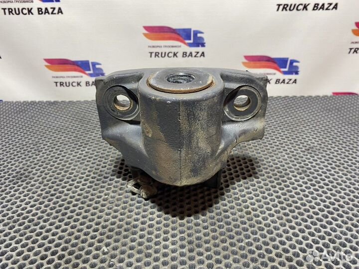 Кронштейн передней рессоры правый Scania 6-series