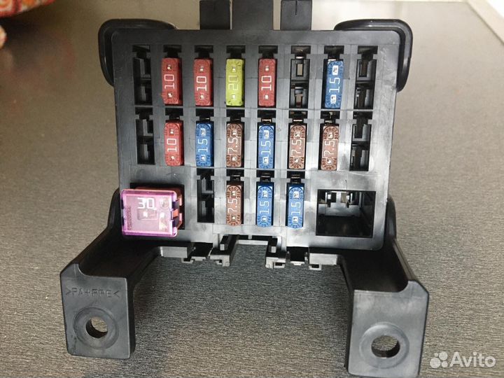 Блок предохранителей mazda cx 7 салонный