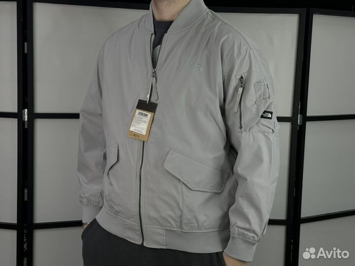 Бомбер The North Face