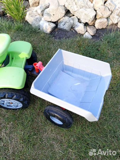 Трактор с прицепом