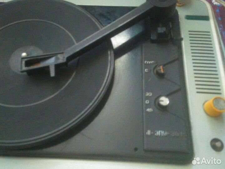 Ламповый проигрыватель юность на запчасти