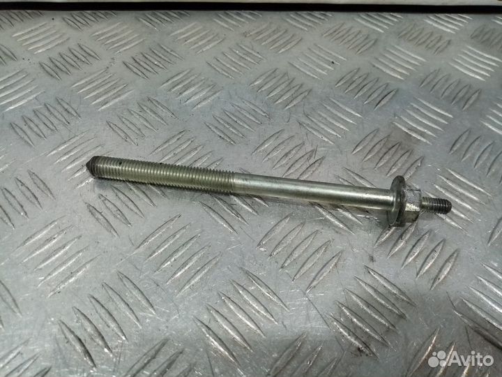 Б/У Болт стартера#001
