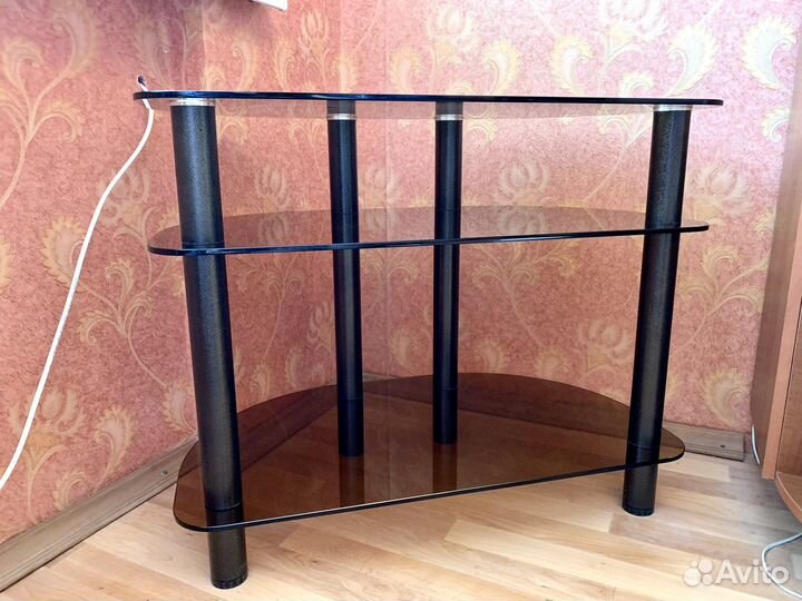 Стеклянная тумба под тв