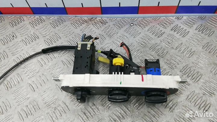 Блок управления климатической установкой Ford Tour