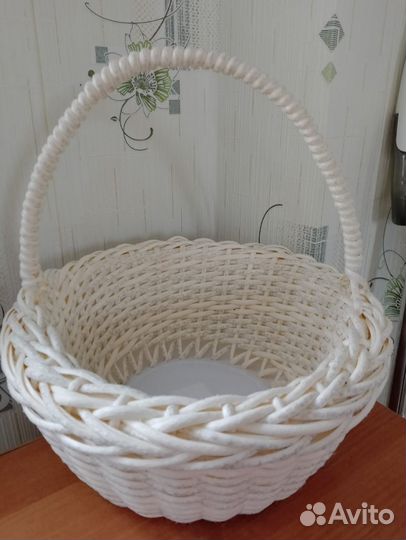 Корзина плетеная