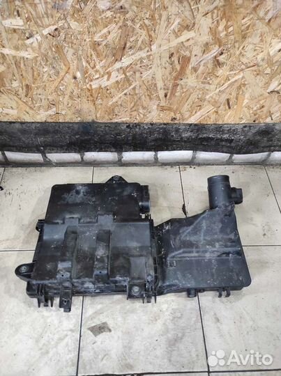 Корпус воздушного фильтра мазда 3 bk