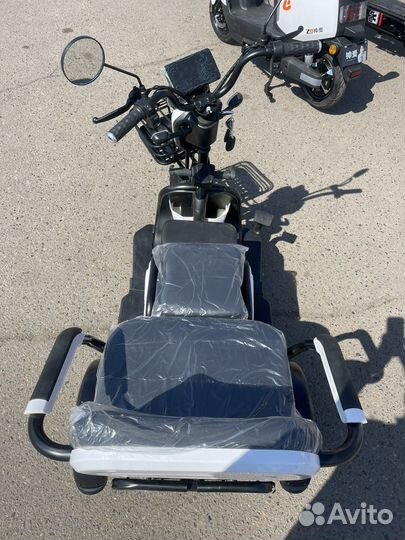 Электрический трицикл новый