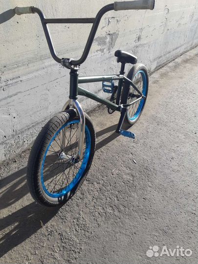 Custom bmx