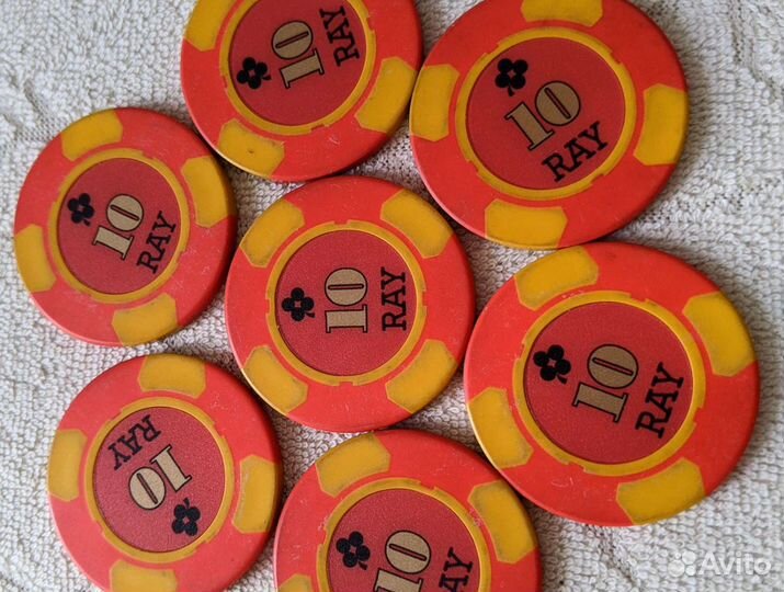 Фишки разные