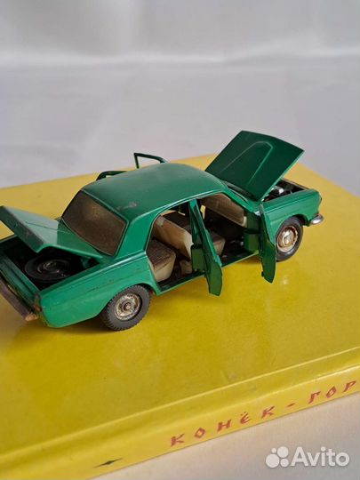 Модель автомобиля-Волга Газ24, модель-А14