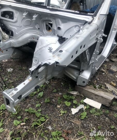 Лонжерон передний Mercedes w164