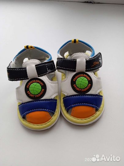 Сандали детские