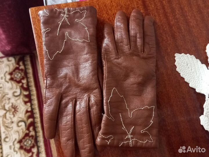 Перчатки