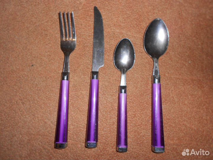 Набор вилка,нож.ложка.малая ложка новые