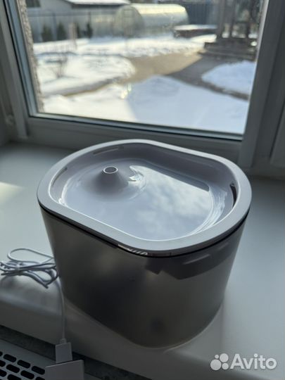 Автоматическая кормушка для кошек и поилка