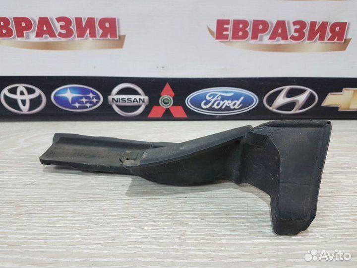 Пыльник крыла передний левый Bmw 5-Series F10