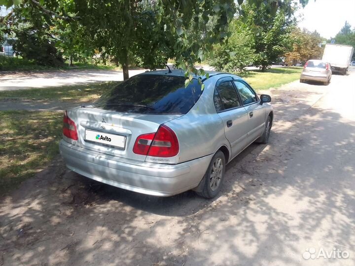Mitsubishi Carisma 1.6 МТ, 2000, 387 000 км