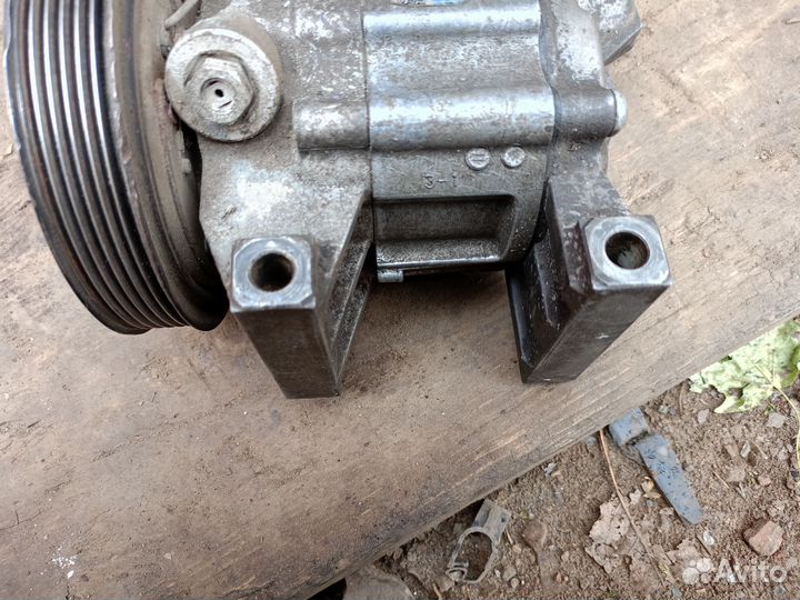 Компрессор кондиционера Nissan Almera Classic B10