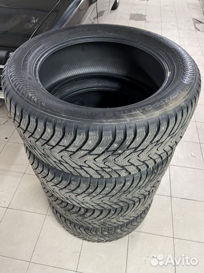 Nokian Tyres Hakkapeliitta 8 SUV 275/50 R20 113