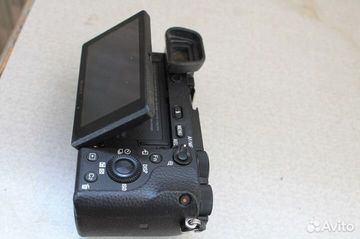 Sony a6300 body. Пробег 3800 кадров