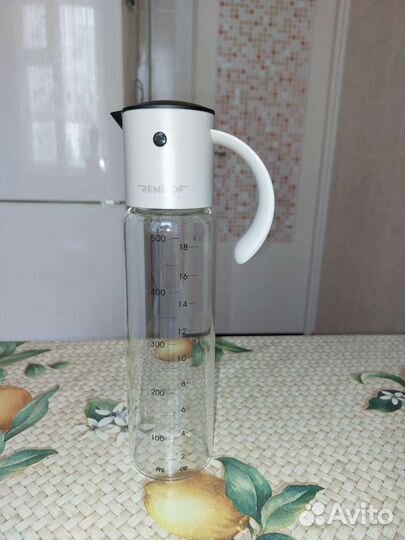 Бутылка стеклянная для масла, уксуса