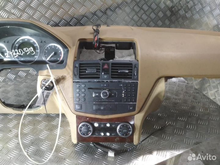 Торпедо Mercedes-Benz C-Class W204 (2007–2014)