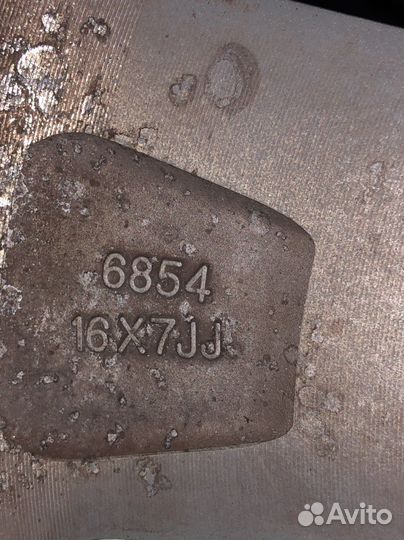 Литой диск Volkswagen R16