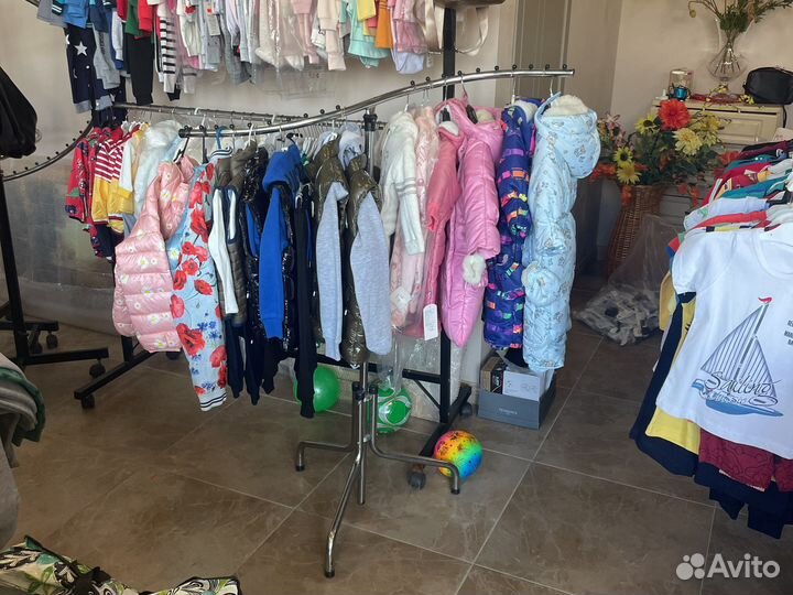 Стойка для одежды