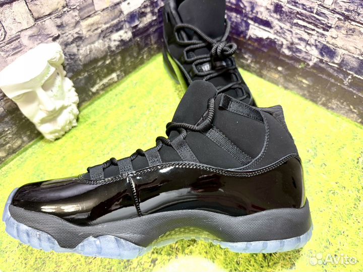 Nike Air Jordan 11 Retro Black