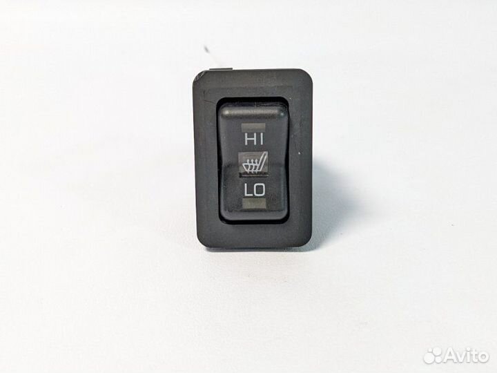 Кнопка обогрева сидений Mitsubishi L200 4 4D56