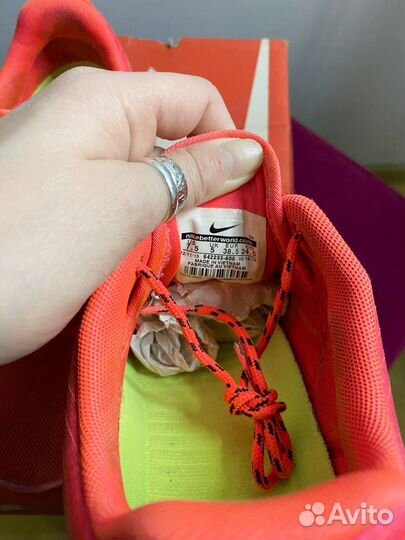 Кроссовки nike женские