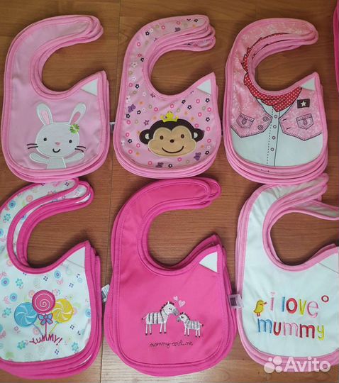 Слюнявчики нагрудники новые